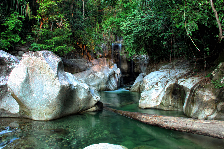 trekking destinations west sumatra