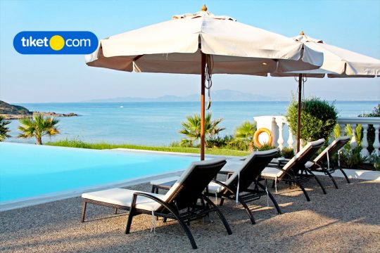 Hotel Tepi Pantai di Indonesia