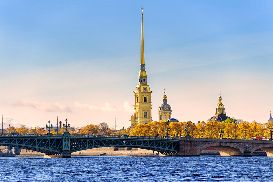  Incredible Palaces and Castles in Russia