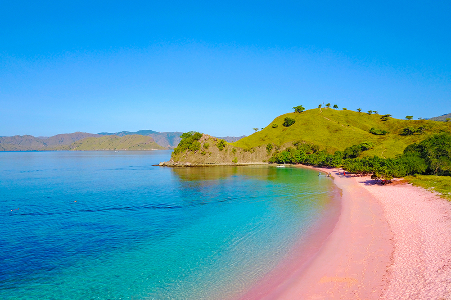 natural views labuan bajo