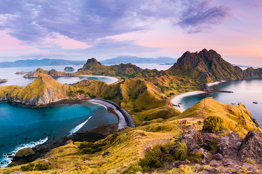 natural views labuan bajo