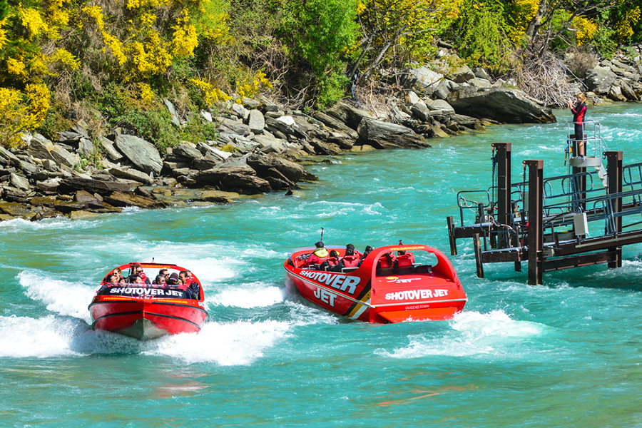 Queenstown, New Zealand - Rafting dan Naik Jet Boat