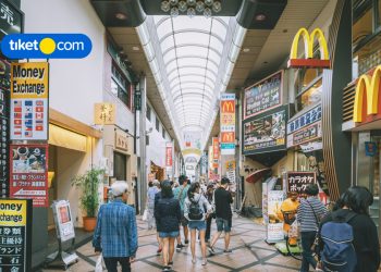Belanja Murah Meriah di Higashimuki Shopping Street di Nara, Jepang