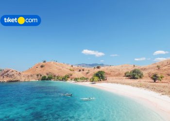 Lombok Series: Enjoying the Sunset Sky Above Malaka Beach in Lombok