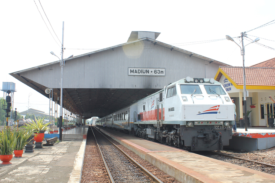 Stasiun Terbesar di Indonesia