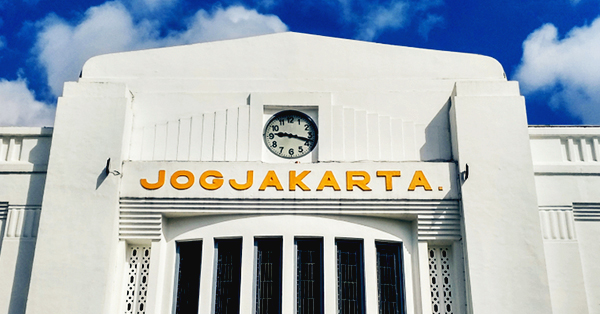 Stasiun kereta di Indonesia - Stasiun Tugu