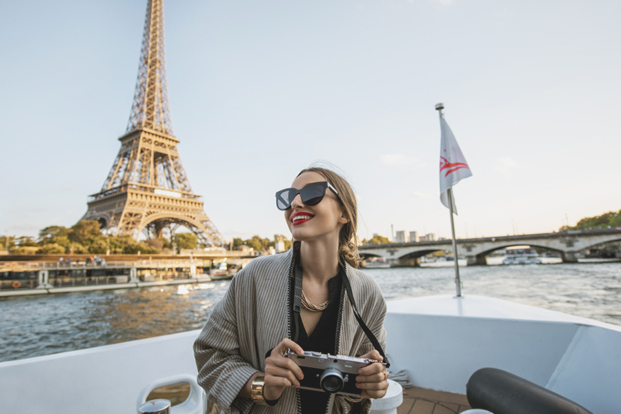 holiday in paris