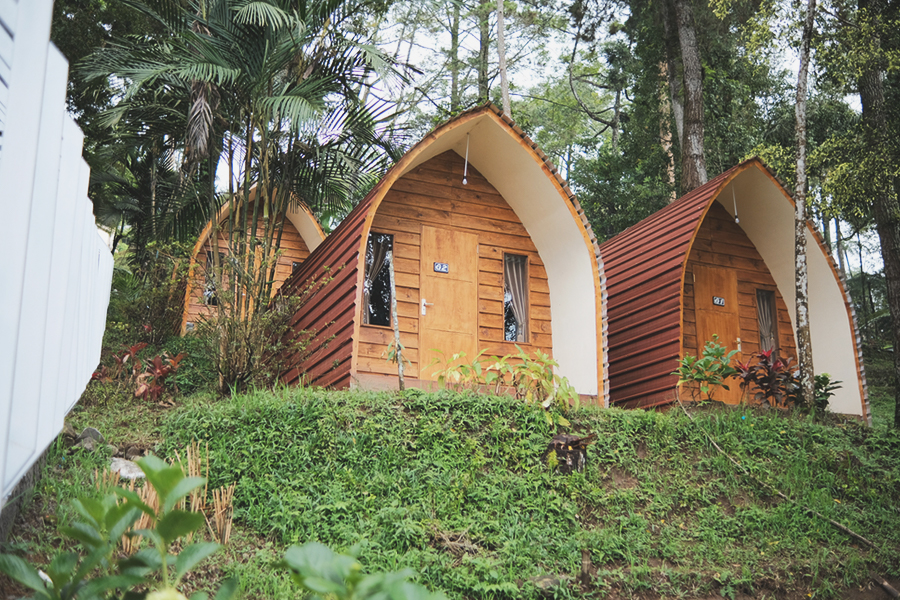 cheap glamping places in indonesia