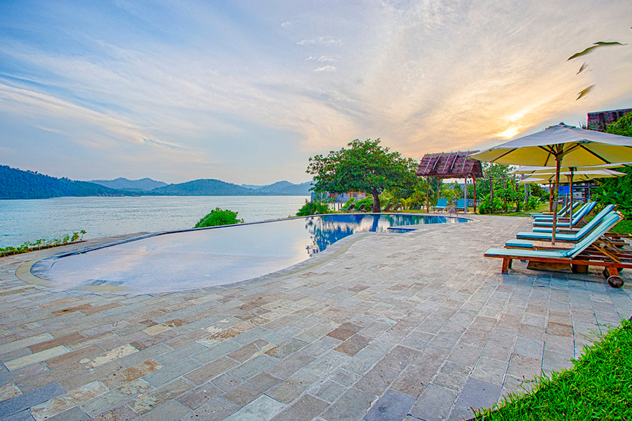 hotels villas indonesia