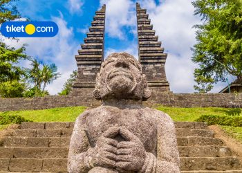 Road Trip Ideas: Tourist Spots to Visit in Solo by Renting a Car