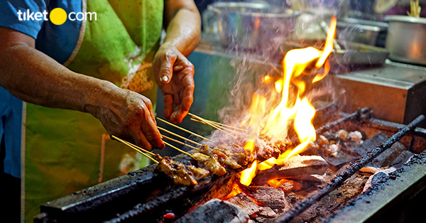 Bosan Sama Sate Ayam & Kambing? Ini Deretan Sate Unik yang Bikin Penasaran