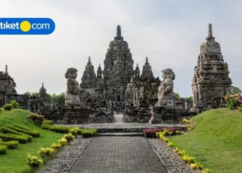 8 Most Beautiful Temples in Indonesia to See in Your Lifetime
